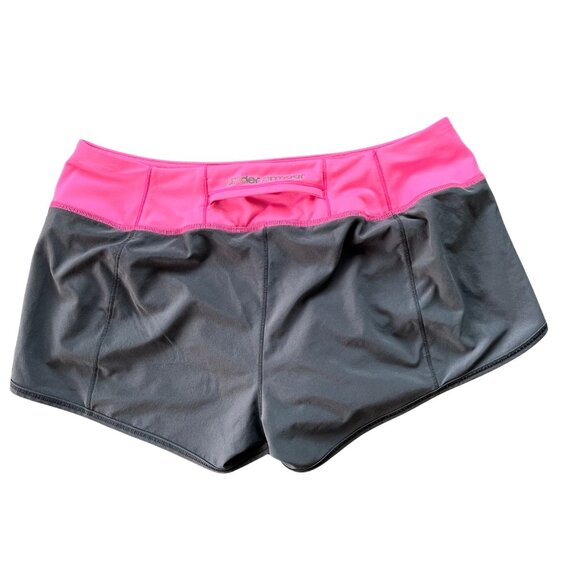 Under Armor Women’s Running Shorts Grey And Pink Heat Gear Size M - Picture 2 of 5